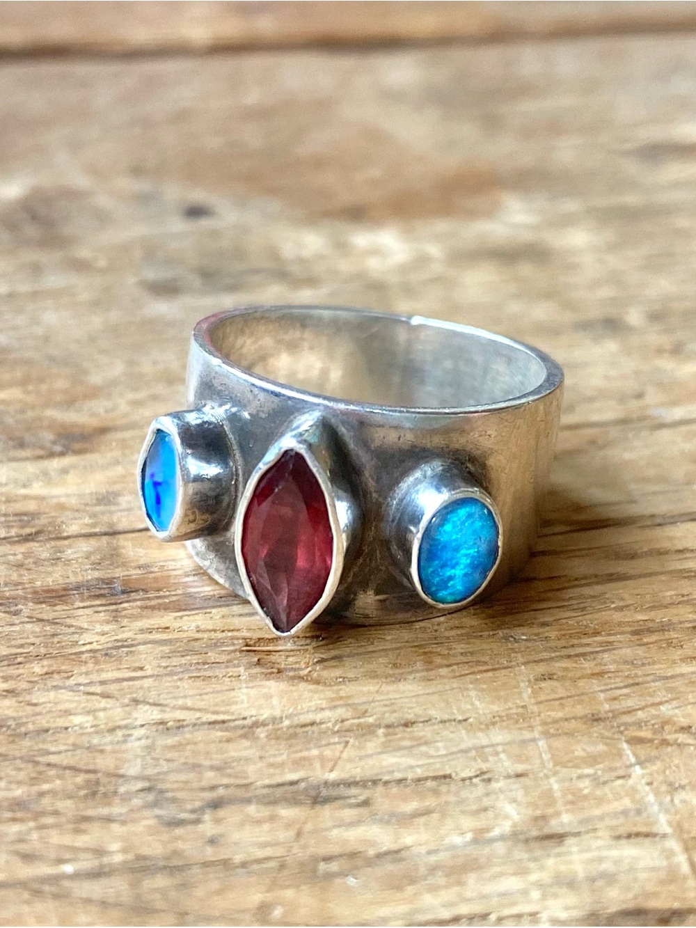Vintage silver ring, wide band, opal and garnet gems - size 6.25